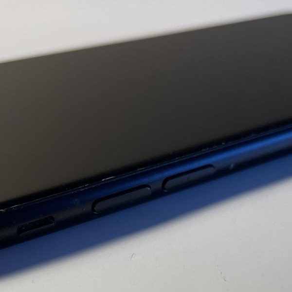 Apple iPhone SE 2nd Gen 2020 - Unlocked, 64 GB, Black, A2275