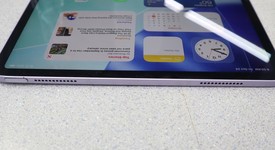 Mint
													Apple iPad Air 13" (M2) 2024 - Unlocked, Purple, 128 GB, A2899, photo 5 of 8