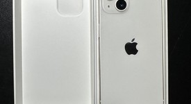 Mint
													Apple iPhone 13 - Unlocked, Starlight, 256 GB, A2482, photo 4 of 13