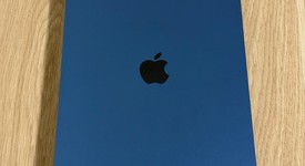 Mint
													Apple iPad 10th Gen - Unlocked, Blue, 64 GB, A2757, photo 3 of 8