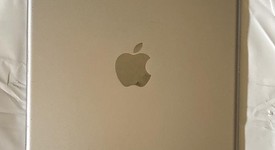 Good
													Apple iPad Pro 9.7" - Verizon, Gray, 32 GB, A1674, photo 2 of 2