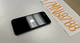 Mint
													Apple iPhone SE 3rd Gen 2022 - Unlocked, Midnight, 64 GB, A2595, photo 4 of 7