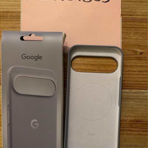 Google Pixel 10 Pro XL - Unlocked, 1 TB, Moonstone, GUL82