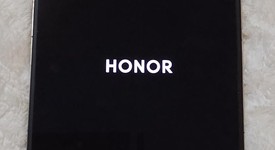 Mint
													Honor Magic V5 - Unlocked Non-US, Gold, 512 GB, 16 GB, photo 4 of 14