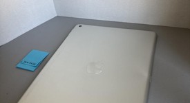 Fair
													Apple iPad 9th Gen - Wi-Fi, Silver, 64 GB, A2602, photo 4 of 6