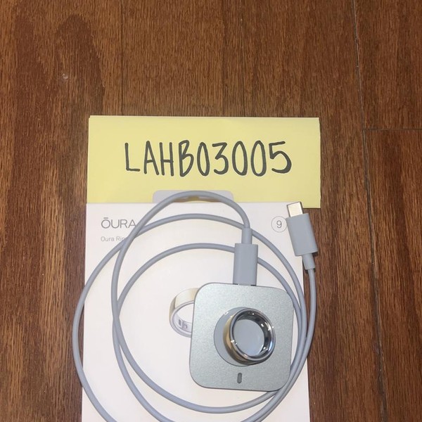 Oura Ring Gen 4 - Gold, Size 9