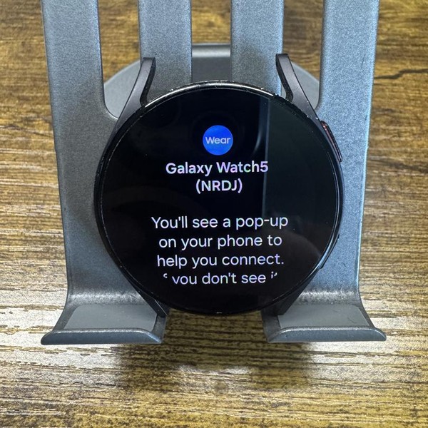 Samsung Galaxy Watch5 - Unlocked, Graphite, 40mm