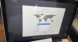 Good
													MacBook Pro 2015 (Retina) - 13" - Silver, 256 GB, 8 GB, photo 4 of 5