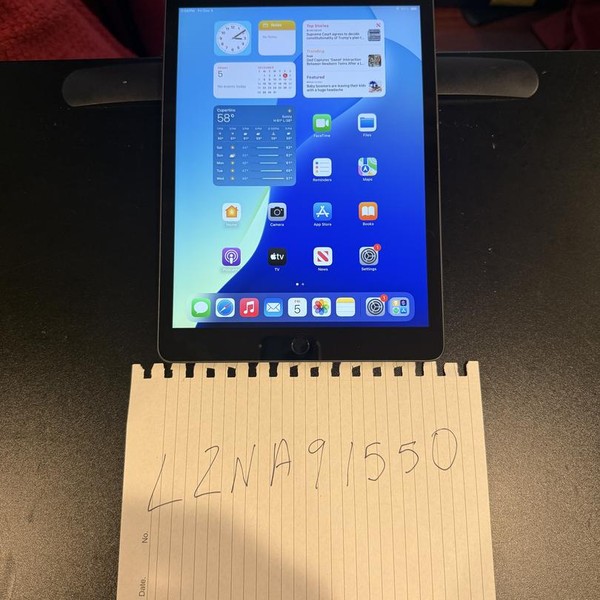 Apple iPad 7th Gen - Unlocked, 32 GB, Gray, A2200