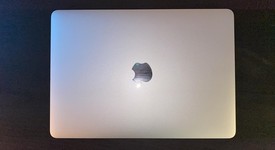 Good
													MacBook Retina 2016 - 12" - Silver, 512 GB, 8 GB, photo 1 of 6