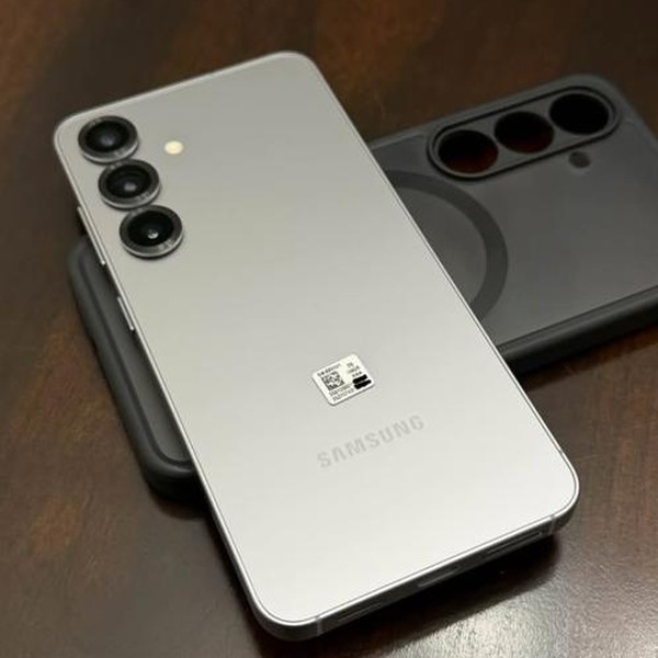 Samsung Galaxy S25 - Unlocked, 128 GB, Silver Shadow, 12 GB, SM-S931U1