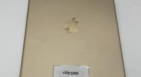 Good
													Apple iPad Pro 10.5" - Wi-Fi, Gold, 64 GB, photo 4 of 9