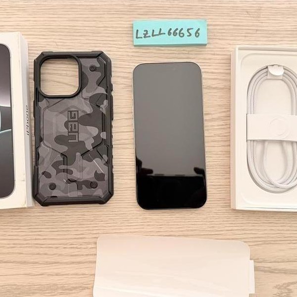 Apple iPhone 16 Pro - Unlocked, 256 GB, White, A3083