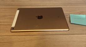 Good
													Apple iPad 8th Gen - Unlocked, Gold, 128 GB, A2428, photo 5 of 7