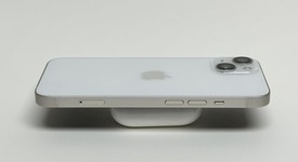 Mint
													Apple iPhone 13 - Unlocked, Starlight, 128 GB, A2482, photo 5 of 9