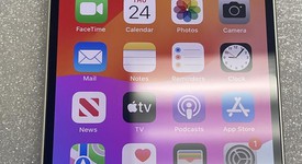 Mint
													Apple iPhone 13 - TracFone, Starlight, 128 GB, A2482, photo 2 of 10