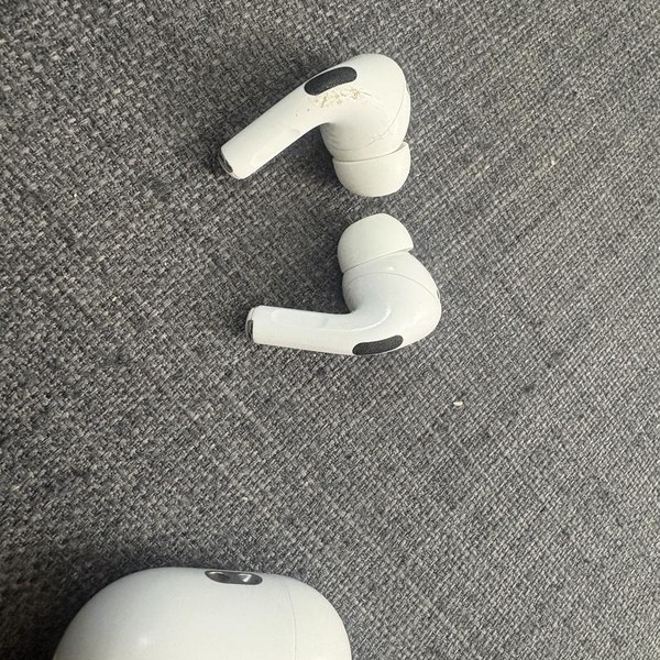 Apple AirPods Pro 2 - USB-C
