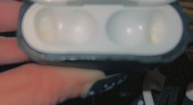 Used
													Apple AirPods Pro 2 - Lightning, photo 5 of 5