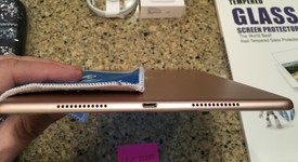 Good
													Apple iPad Pro 9.7" - Verizon, Rose Gold, 128 GB, A1674, photo 3 of 5