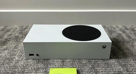 Good
													Xbox Series S (2020) - White, 512 GB, photo 1 of 7