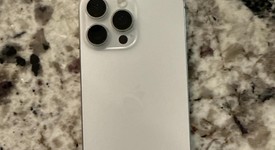 Good
													Apple iPhone 16 Pro Max - Verizon, White, 256 GB, A3084, photo 4 of 11