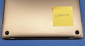 Good
													MacBook Pro 2017 (With Touch Bar) - 13" - I7, Gray, 1 TB, 16 GB, photo 3 of 4