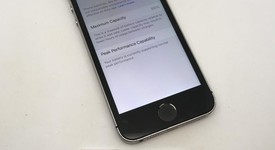 Good
													Apple iPhone SE 1st Gen 2016 - T-Mobile, Grey, 16 GB, A1662, photo 3 of 11