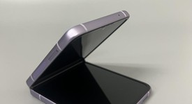 Good
													Samsung Galaxy Z Flip3 5G - AT&T, Lavender, 256 GB, 8 GB, SM-F711U, photo 3 of 8