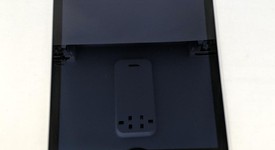 Mint
													Apple iPad 5th Gen - Wi-Fi, Gray, 32 GB, A1822, photo 5 of 8