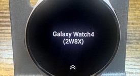 Fair
													Samsung Galaxy Watch4 - Unlocked, Gold, 40mm, photo 1 of 5