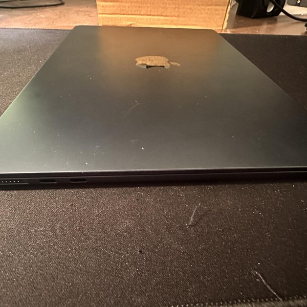 MacBook Air 2024 (M3) - 13 inch - 512 GB, Midnight, 16 GB, Apple M3, 10-core GPU