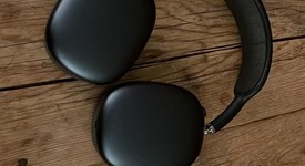 Used
													Apple AirPods Max USB-C - Midnight, photo 1 of 5