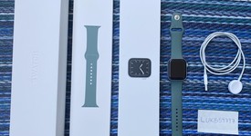 Fair
													Apple Watch Series 5 44mm - Gray, A2093 - GPS, Aluminum, photo 1 of 7