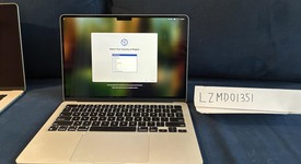 Mint
													MacBook Air 2022 - 13" - Apple M2, Silver, 256 GB, 8 GB, photo 1 of 10