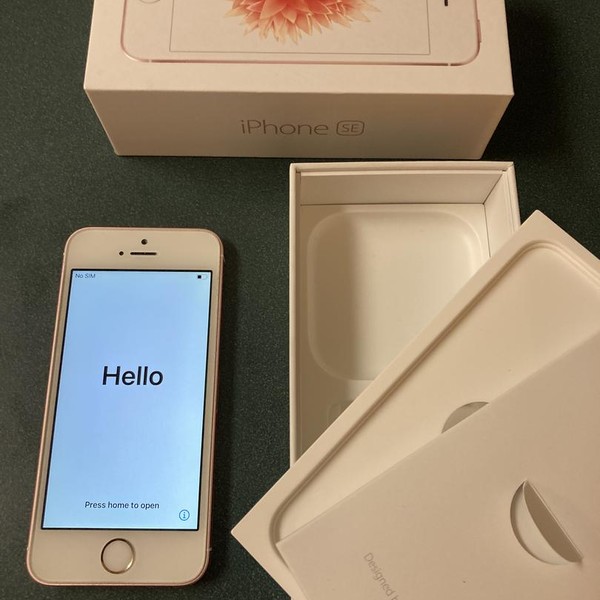 Apple iPhone SE 1st Gen 2016 - Unlocked, 32 GB, Rose Gold, A1662