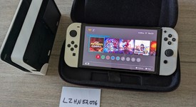 Good
													Nintendo Switch - OLED - White, 64 GB, photo 4 of 7
