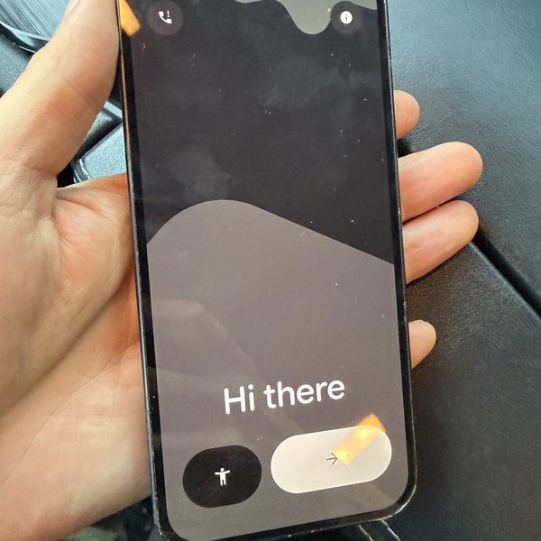 Google Pixel 10 - T-Mobile, 128 GB, Obsidian, GLBW0
