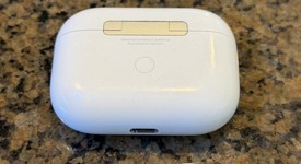 Used
													Apple AirPods Pro - Wireless Case, photo 5 of 8