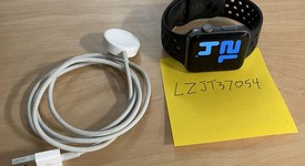Fair
													Apple Watch Series 3 42mm - Gray, A1859, Nike - GPS, photo 3 of 8