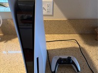 PlayStation 5 Standard Edition (2020)