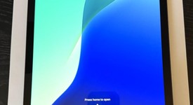 Good
													Apple iPad 9th Gen - Unlocked, Gray, 64 GB, A2603, photo 1 of 14