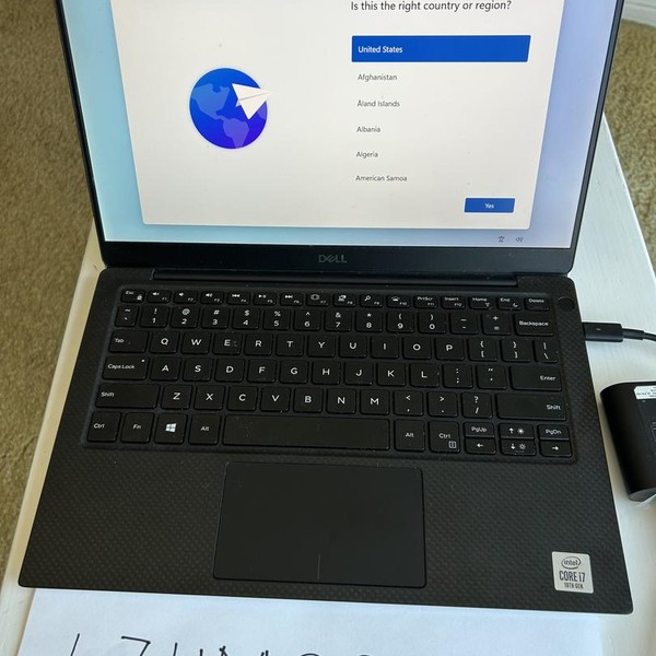 Dell XPS 13 7390 (2019) - 256 GB, 8 GB, Intel Core i7, FHD Non-Touch