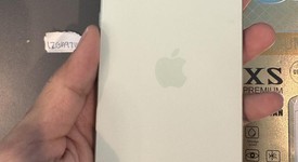 Good
													Apple iPhone 15 - Unlocked, Green, 128 GB, A2846, photo 2 of 6