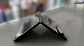 Mint
													Microsoft Surface Duo 2 - Unlocked, Black, 128 GB, 8 GB, photo 4 of 6
