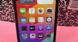 Good
													Apple iPhone Xr - Unlocked, Red, 64 GB, A1984, photo 2 of 8