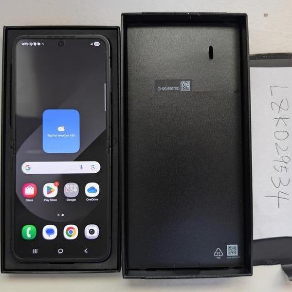 Samsung Galaxy Z Flip6 - Unlocked, 256 GB, Black, 12 GB, SM-F741U1