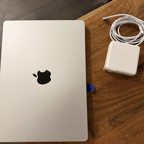 MacBook Pro 2024 - 14 inch - 512 GB, Silver, 24 GB, Apple M4 Pro 12-core