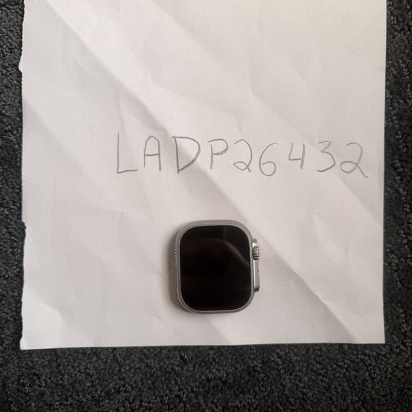 Apple Watch Ultra 2 49mm - Unlocked, Natural, A2986