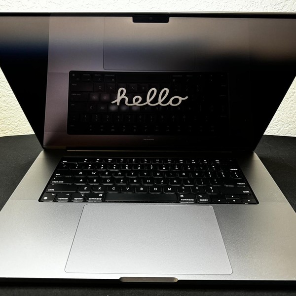 MacBook Pro 2021 - 16 inch - 1 TB, Gray, 32 GB, Apple M1 Pro 10-core