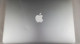 Good
													MacBook Air 2017 - 13" - I5, Silver, 128 GB, 8 GB, photo 2 of 10